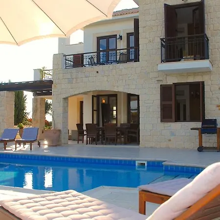 Villa Lysos